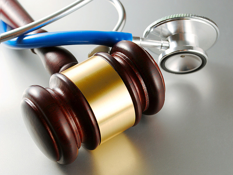 gavel_stethoscope_800x600